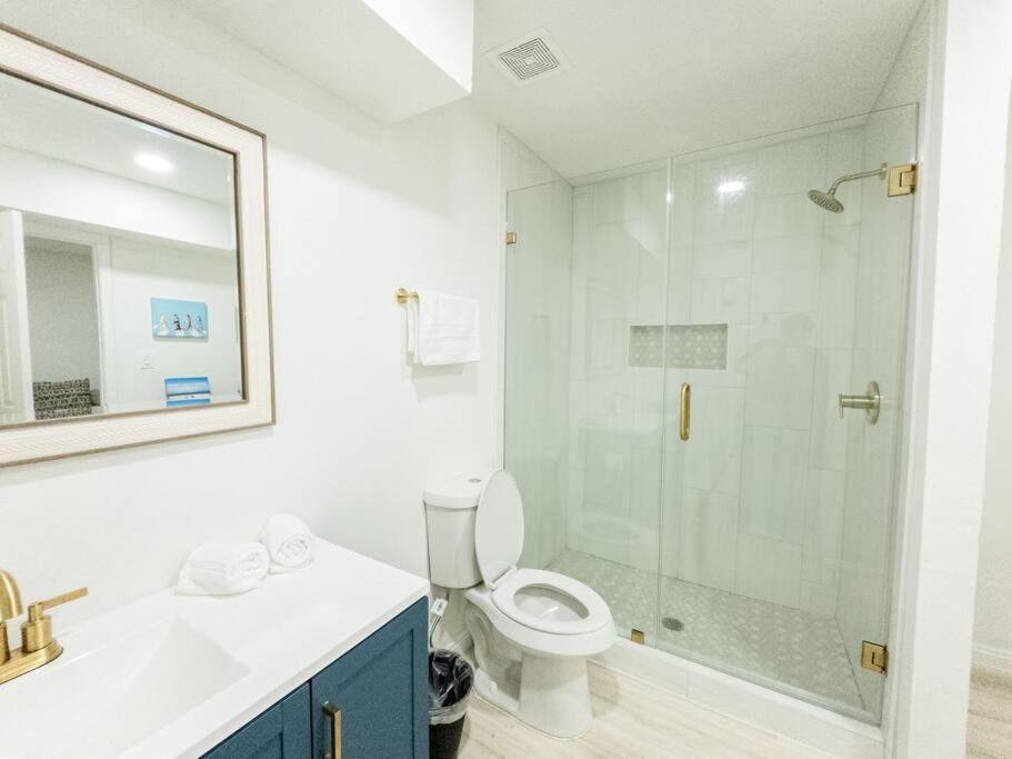 Roomy Home 5 Mins From Attractions กาลเวสตัน ภายนอก รูปภาพ