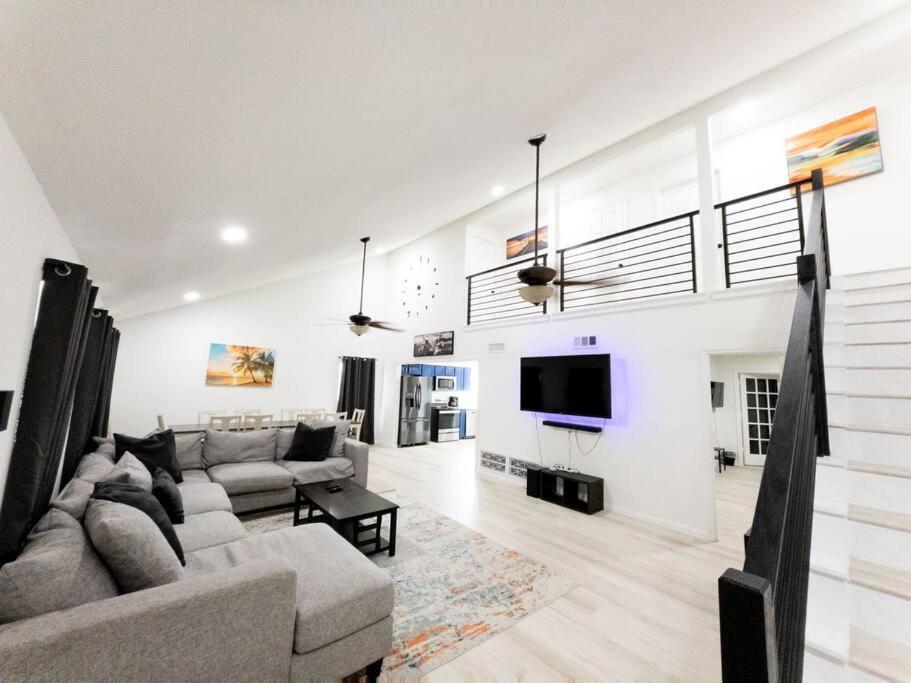 Roomy Home 5 Mins From Attractions กาลเวสตัน ภายนอก รูปภาพ